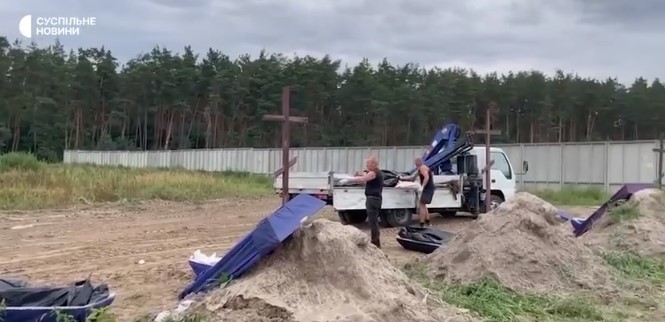 Bucha: Victims of russian Invasion Buried