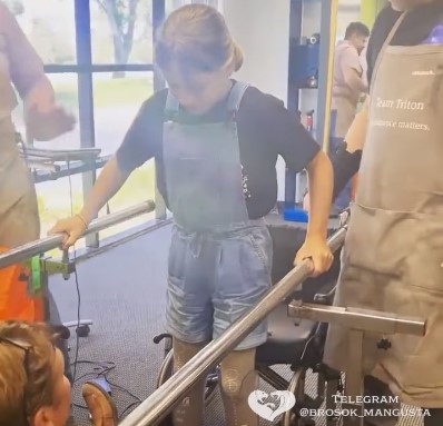 Unbreakable Ukrainian Girl: Kid with Prostheses Walks for the First Time